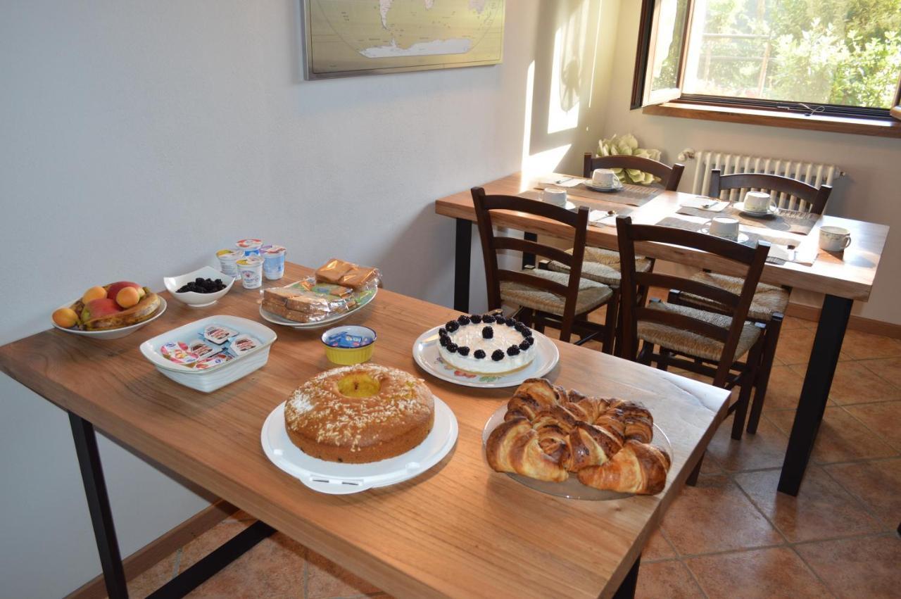 B&B La Casa sul Fiume San Martino dall'Argine Esterno foto