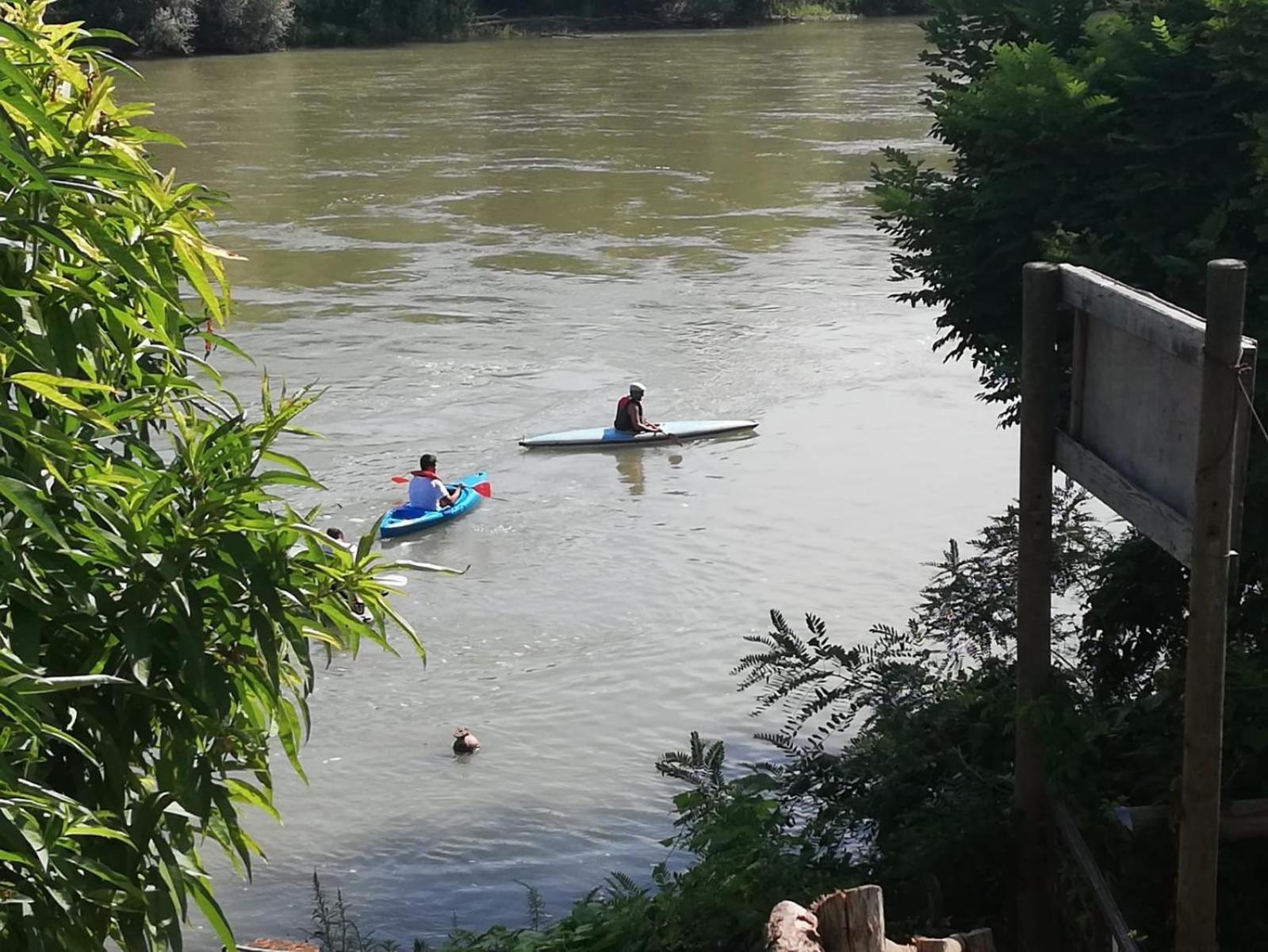 B&B La Casa sul Fiume San Martino dall'Argine Esterno foto